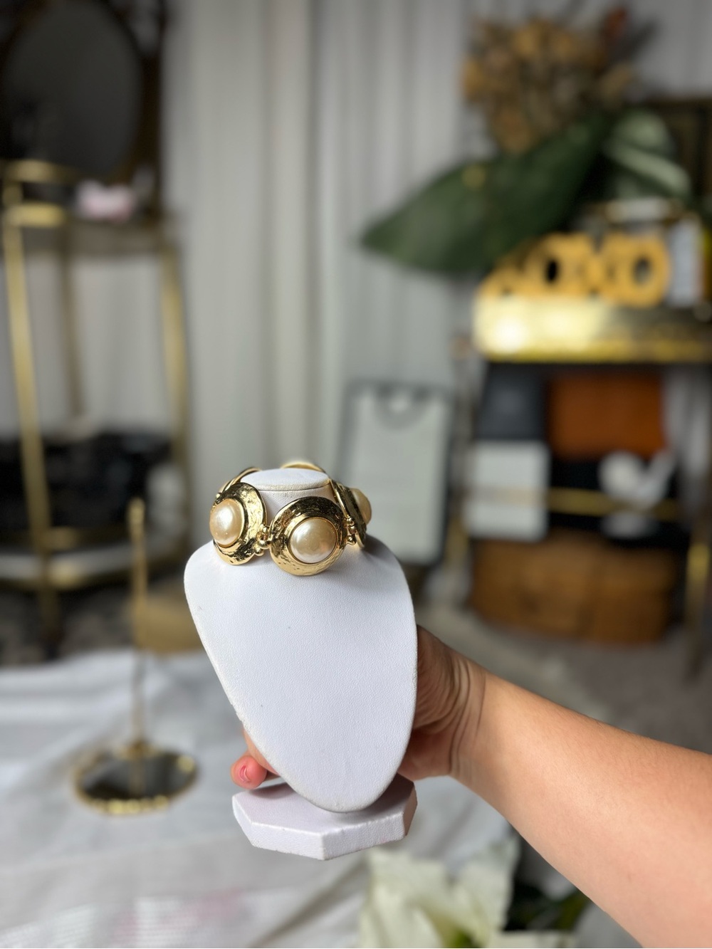 Yves Saint Laurent Gold-Tone Bracelet with Cream Pearl Cabochons - Picture 14 of 16